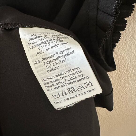 J Crew Sleeveless Black Ruffle Trim Drapey Tank Blouse Size 2 - Picture 4 of 6